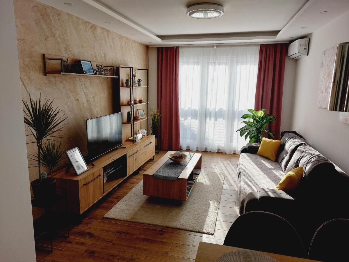 Apartman Kristal Sremska Mitrovica Exterior foto