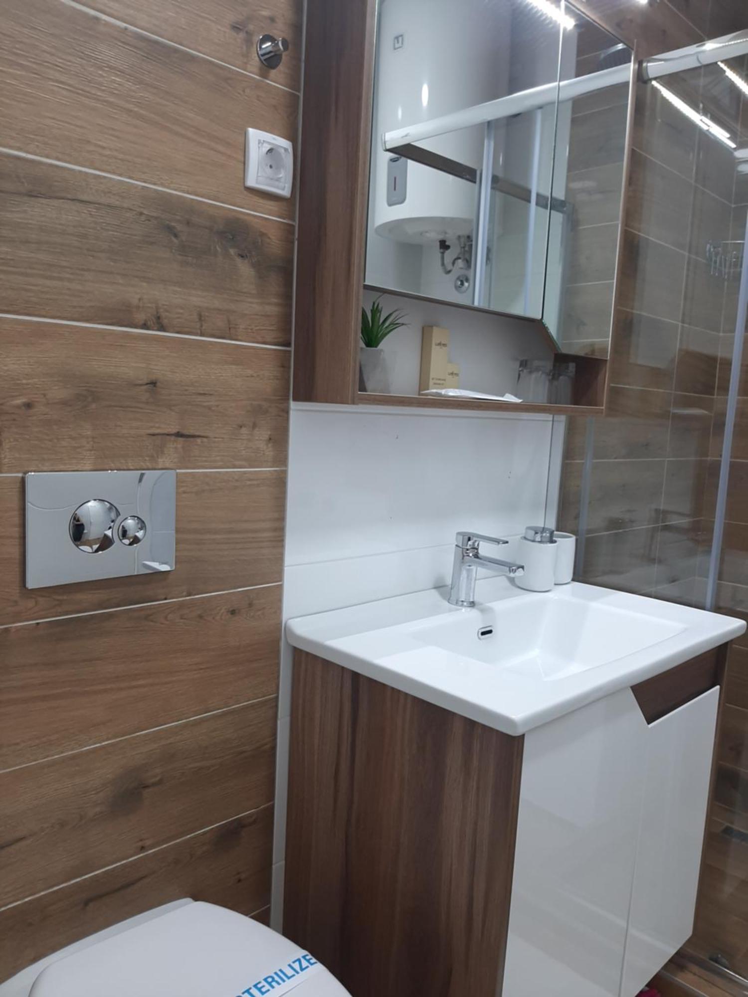 Apartman Kristal Sremska Mitrovica Exterior foto